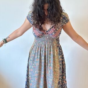 Chic Floral Midi Dress in Blue and Pink